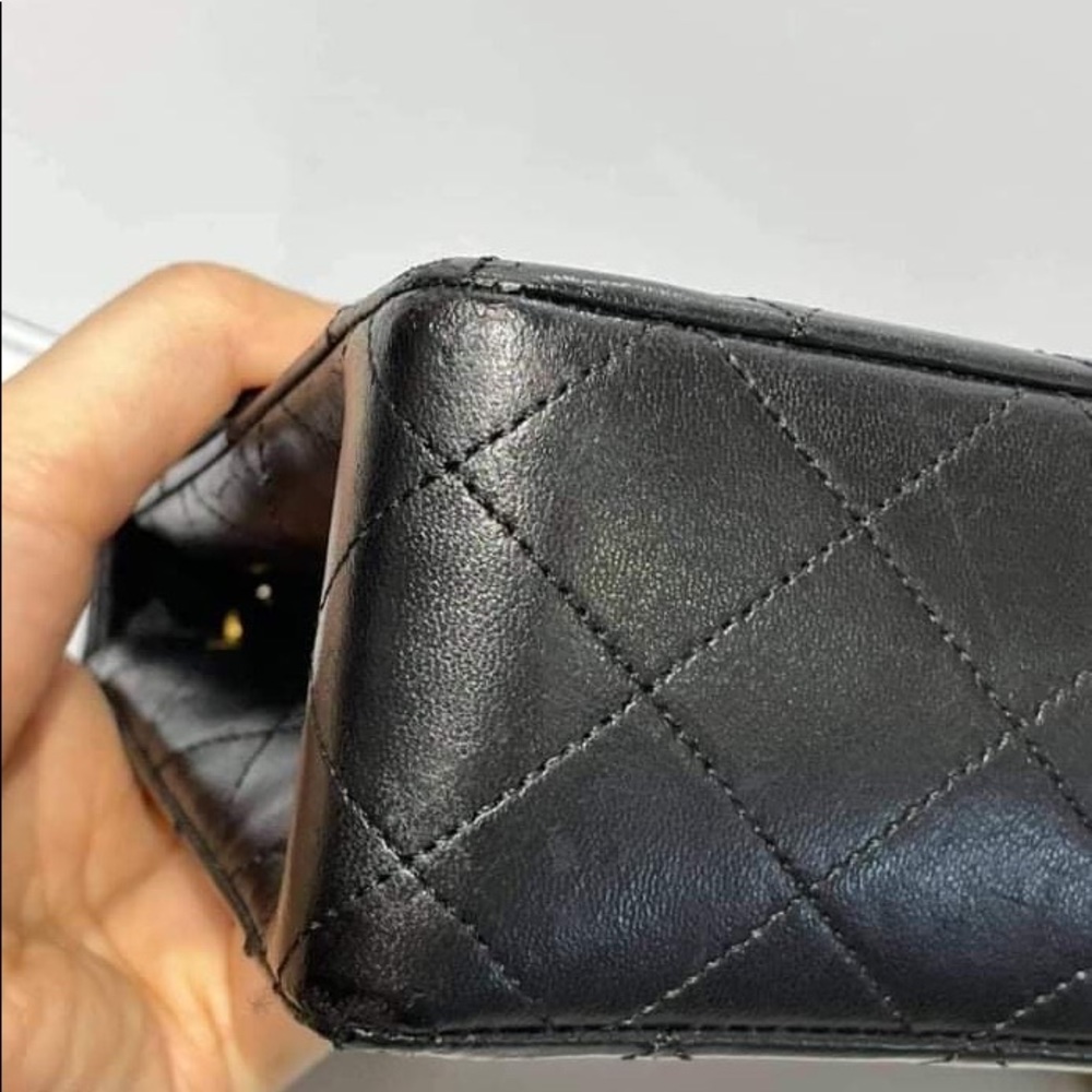 Authentic Chanel - Picture 3 of 16